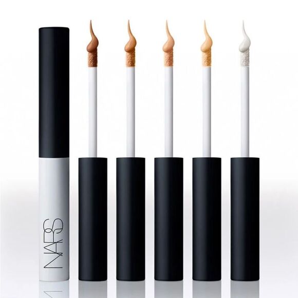 NARS NEWLY DISCONTINUED Tinted Smudge Proof Eyeshadow Base, light. - Picture 4 of 5